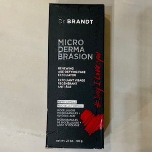 Dr. Brandt Microdermabrasion Renewing Age Defying Exfoliator Face Scrub